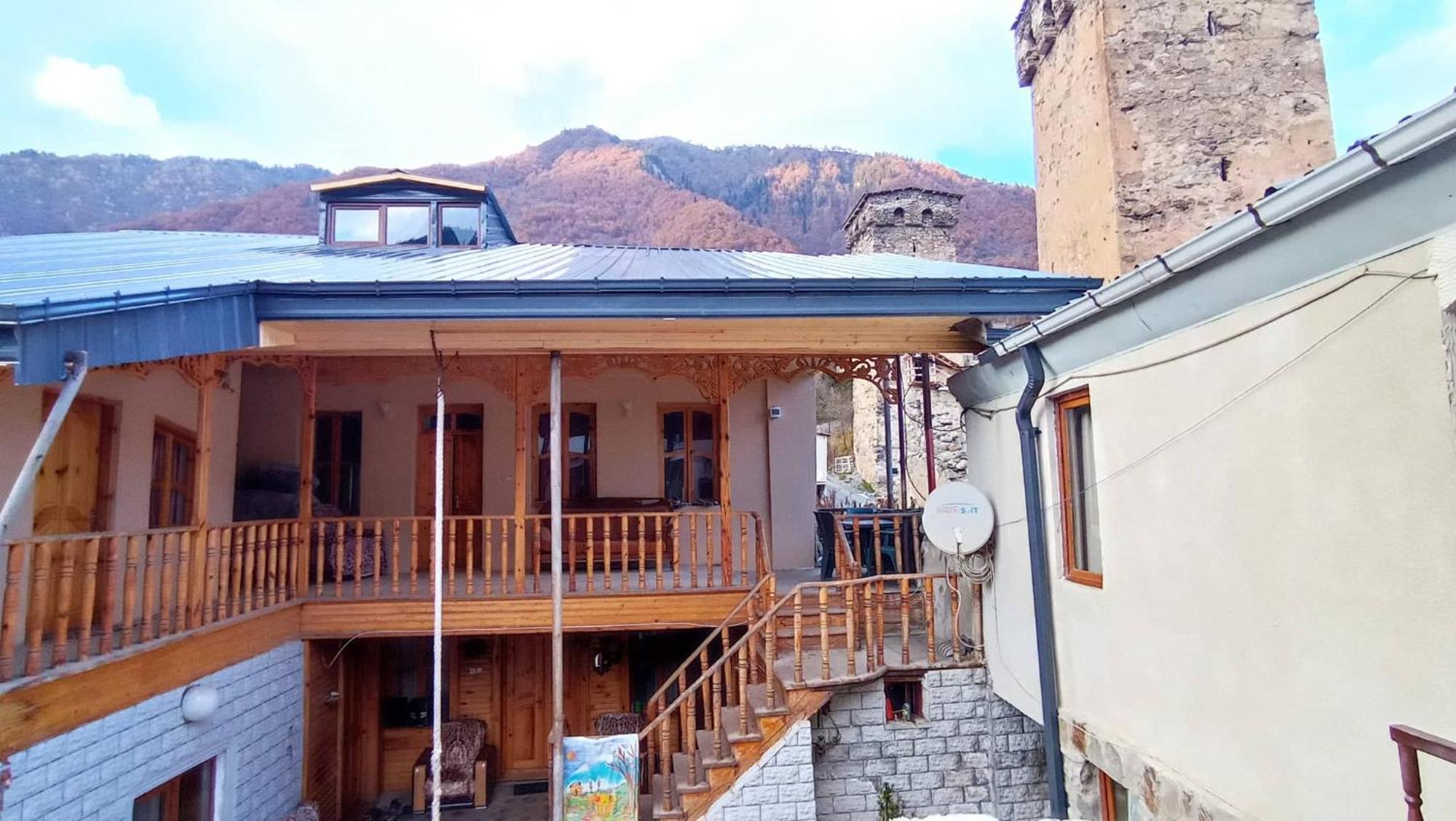 Sunny Hotel Mestia Exterior foto